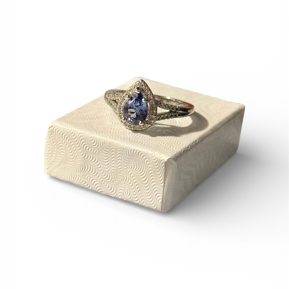 Tanzanite ring - Picture 2 of 6